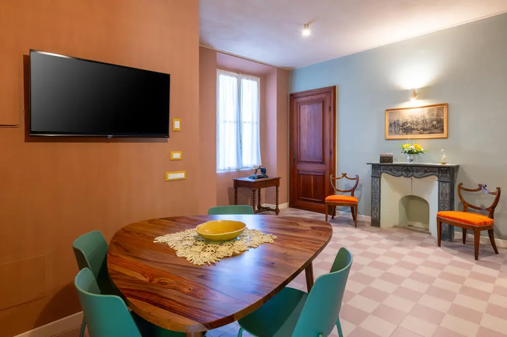 Two-bedroom apartment 2/6